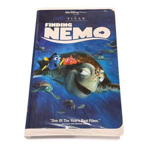 Finding Nemo VHS Tape Walt Disney Pixar Clamshell Case Animated Movie Kids